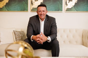 Portrait of Luis Tello, REALTOR®